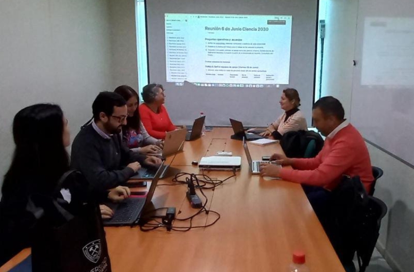 Proyecto Ciencia 2030 avanza en la transformación de las mallas de carreras y postgrados