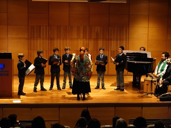 Música// Los coros del Verbo Divino visitaron la U. Mayor para presentar su “Concierto de Otoño”