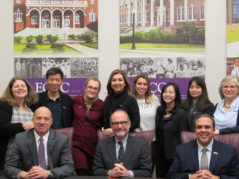 Pasantía// Académica viajó a Carolina del Norte para diseñar curso online junto a profesores de EE.UU., China y Holanda