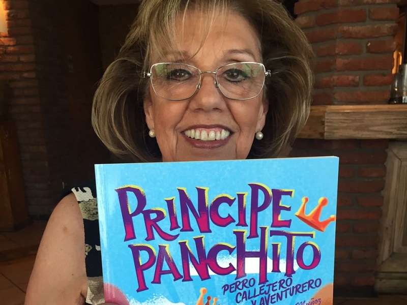 Literatura//“Príncipe Panchito, Perro Callejero y Aventurero”: Académica U. Mayor presentó su último libro infantil