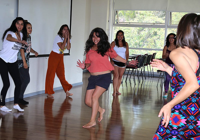 Postgrado// Universidad Mayor finalizó la segunda versión del diplomado “Danza Movimiento Terapia”