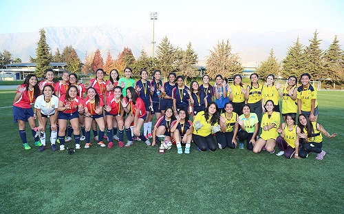 Estudiantes// Colegios Acrópolis y San Viator se quedaron con la Copa del Campeonato de Futbolito U. Mayor