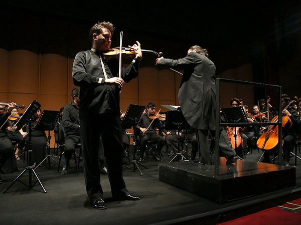 Concierto// Violinista Denis Kolobov inauguró una nueva Temporada Internacional de la U. Mayor