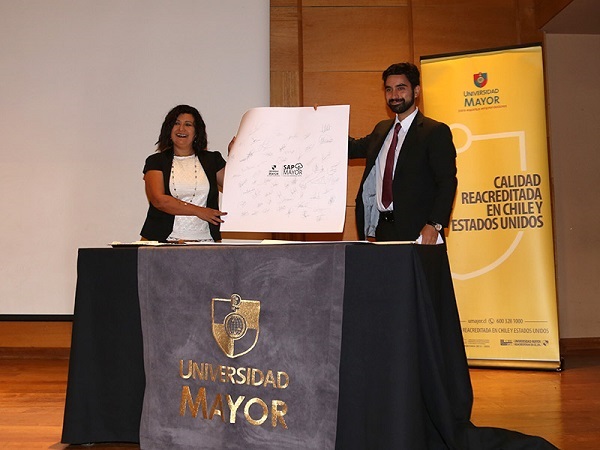 Corporativo// Comunidad U. Mayor firma compromiso para el desarrollo de “SAP Mayor, hacia una Universidad Digital”