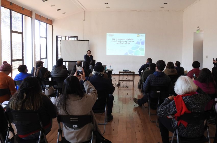 Académicos U. Mayor presentaron en San Felipe su nueva plataforma con datos sobre la sequía