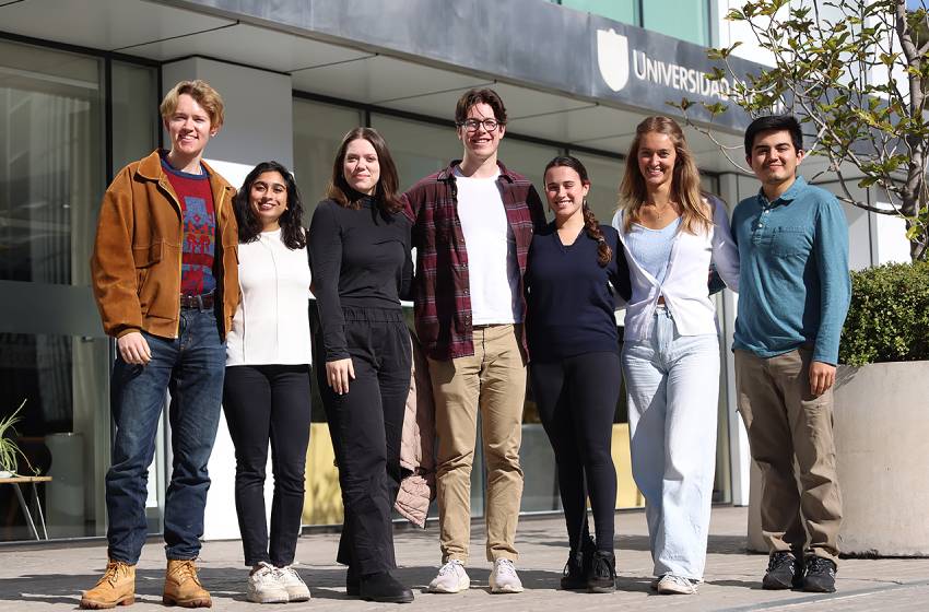 Centros de Investigación U. Mayor reciben a estudiantes de las universidades Harvard y Columbia