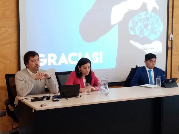 Postgrado// Estudiantes del Magíster en Alta Dirección Pública viajaron a Valdivia para exponer sobre Digitalización y Descentralización