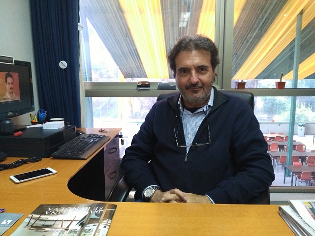 Charla// Ex médico del Sevilla F.C. dictó clases en el Magíster en Medicina y Ciencias del Deporte