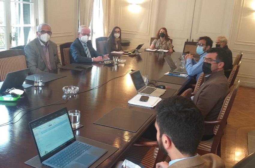 Autoridades U. Mayor regresan a la presencialidad a través de reuniones híbridas