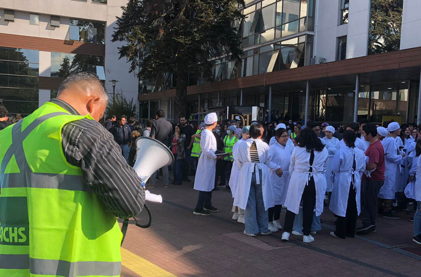 Más de mil personas participaron en los simulacros de seguridad de Santiago y Temuco