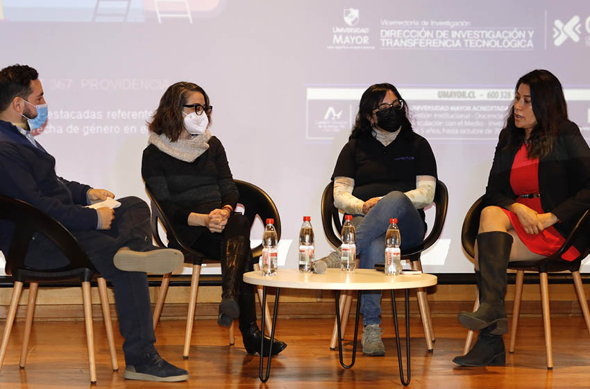 Mujer y Ciencia: Destacadas exponentes del rubro científico reflexionaron sobre las brechas de género